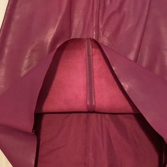 Banana Republic 💯 Leather Skirt - Picture 9 of 10
